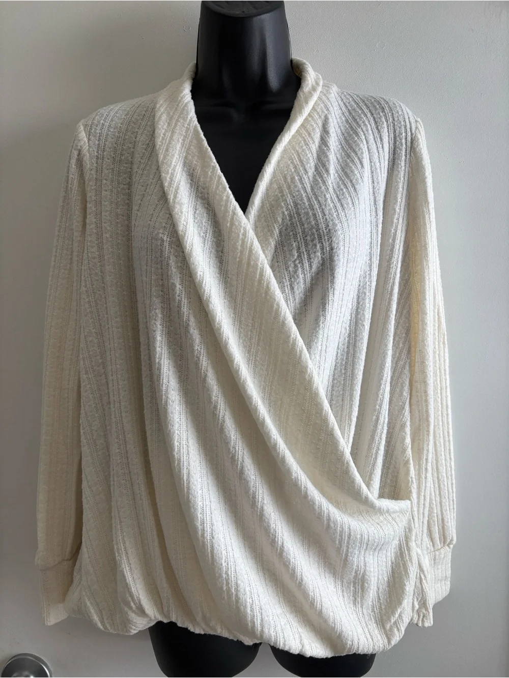 Maeve Cream Texture Surplice Faux Wrap Knit Long Sleeve Office Sweater SZ M - Picture 2 of 7